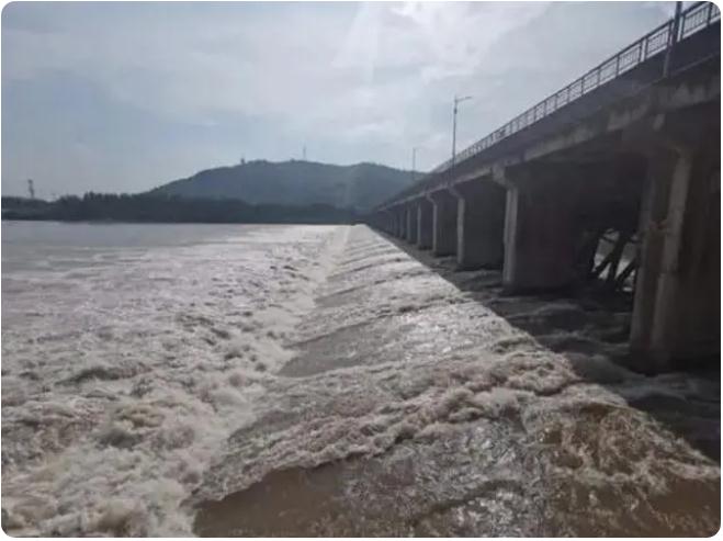 98年抗洪，中央決定最后關頭炸堤分洪，朱镕基：等等，我再加句話