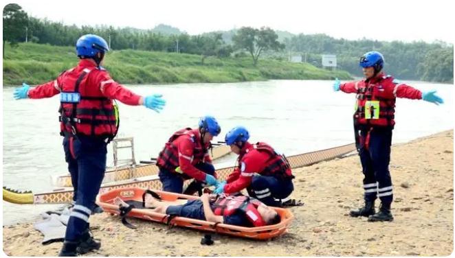 清遠(yuǎn)市清新區(qū)這場(chǎng)防汛演練&ldquo;動(dòng)真格&rdquo;